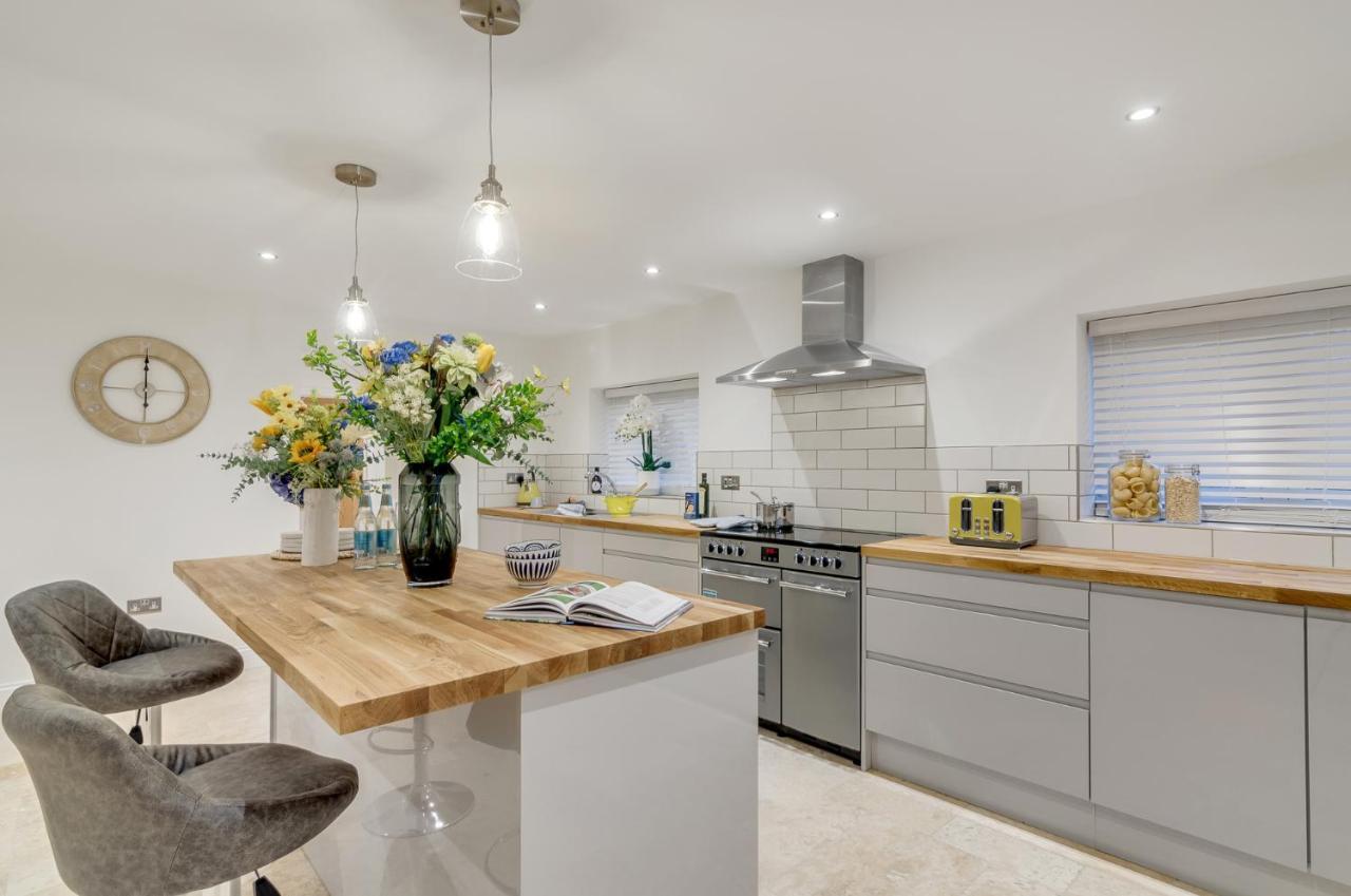 Spacious 6-bed Home, Near The Norfolk Broads