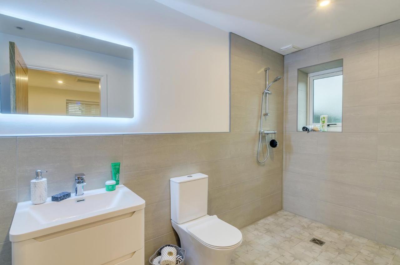 Spacious 6-bed Home, Near The Norfolk Broads