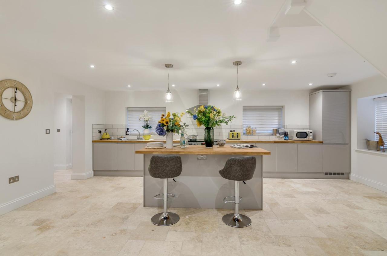 Spacious 6-bed Home, Near The Norfolk Broads Holiday home *