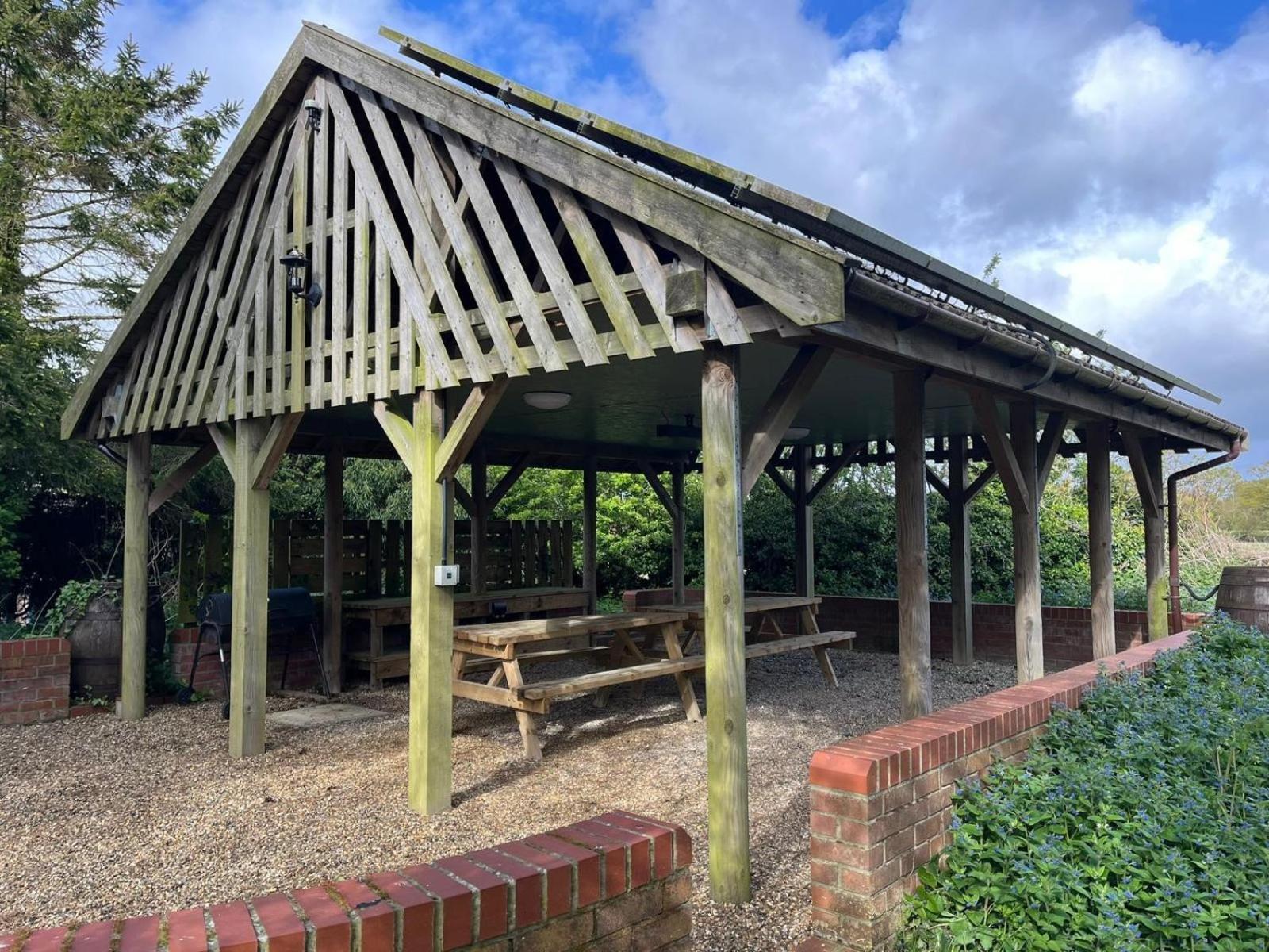 Spacious 6-bed Home, Near The Norfolk Broads Holiday home Clippesby